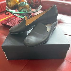 Womens Naturilizer leather Flats